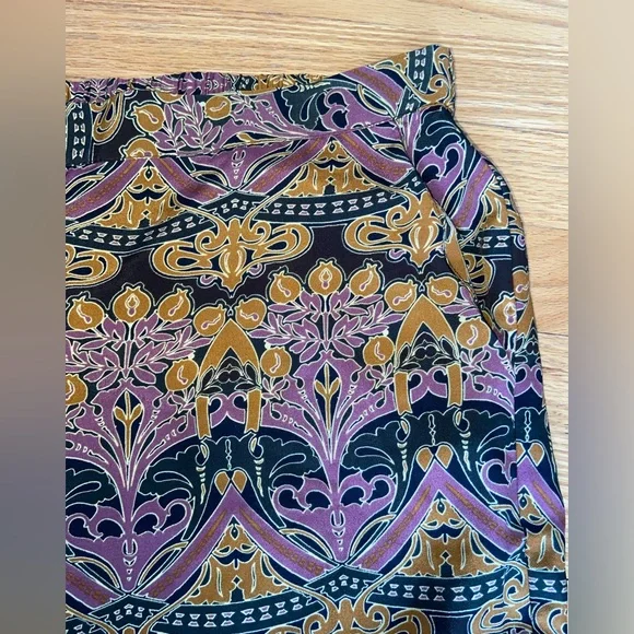 Joe Fresh Patterned Pants - Picture 2 of 7